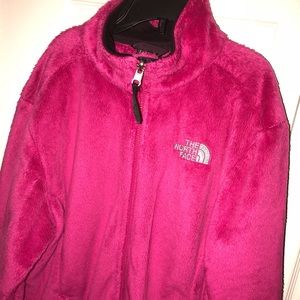 Hot pink north face, very good condition